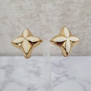 Vintage Gold and Cream Enamel Clip On Earrings Blossom 4 Point Star Anise Shape